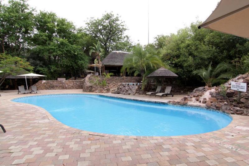 Cresta Mowana Safari Lodge 卡萨内 外观 照片