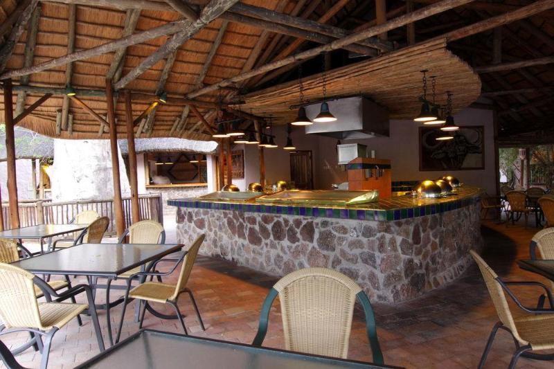 Cresta Mowana Safari Lodge 卡萨内 外观 照片