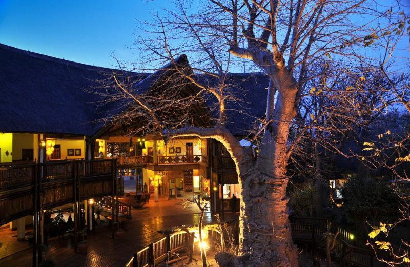 Cresta Mowana Safari Lodge 卡萨内 外观 照片