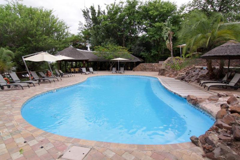Cresta Mowana Safari Lodge 卡萨内 外观 照片