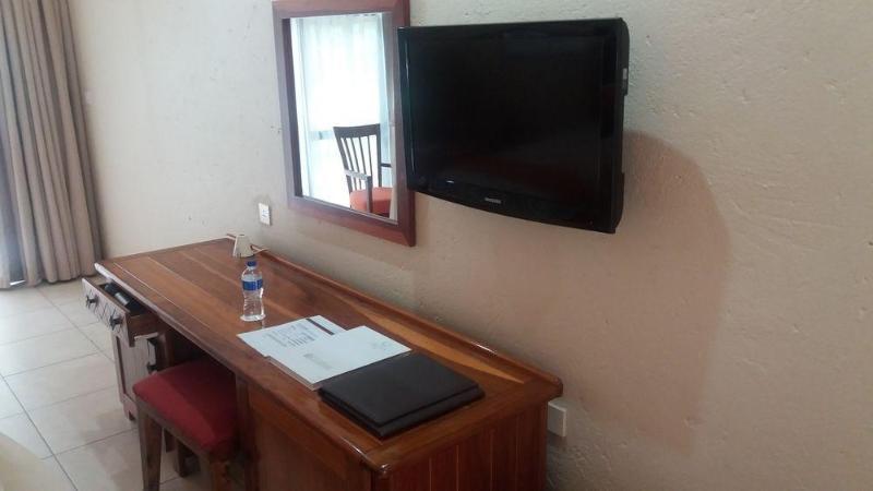 Cresta Mowana Safari Lodge 卡萨内 外观 照片