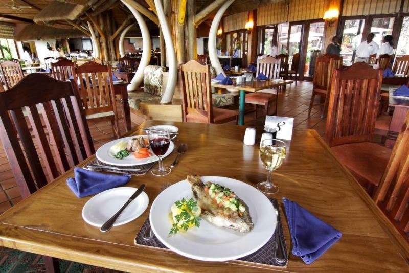 Cresta Mowana Safari Lodge 卡萨内 外观 照片
